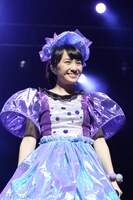 紫を担当した百田夏菜子。