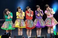 ももいろクローバーZ