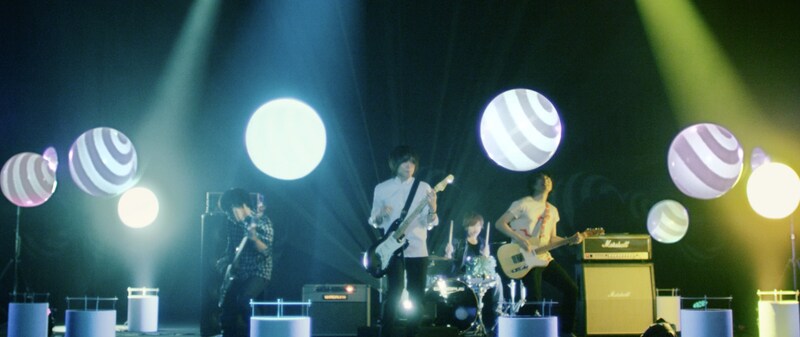 androp「One」ビデオクリップのワンシーン。
