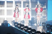 「第9回 KKBOX MUSIC AWARDS」ライブでのPerfume。