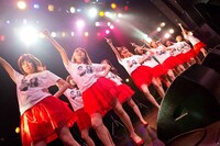 predia「The graduation party of Terumi & Megumi」の様子。