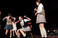 風船を割りまくる白組。