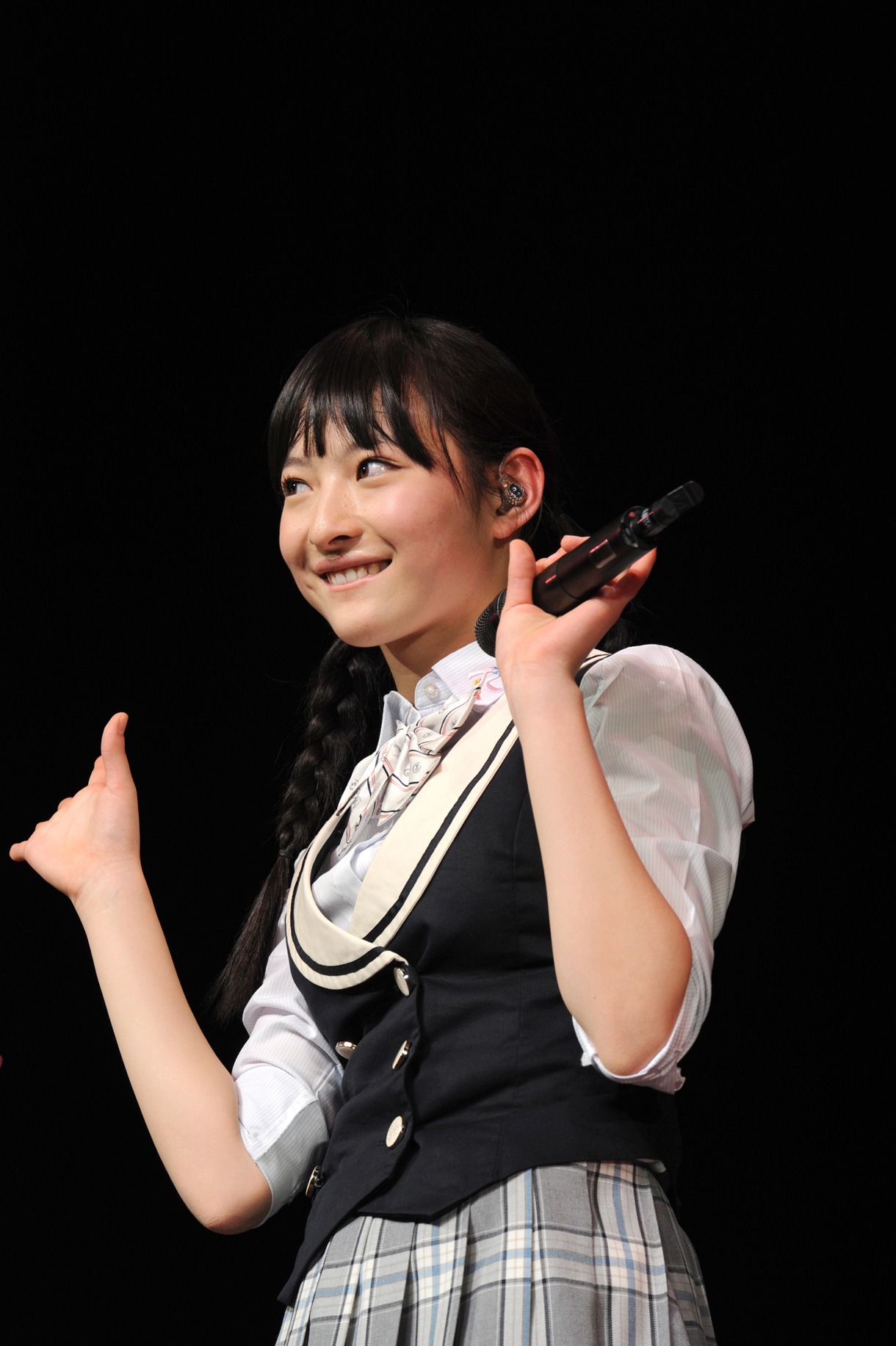 松野莉奈