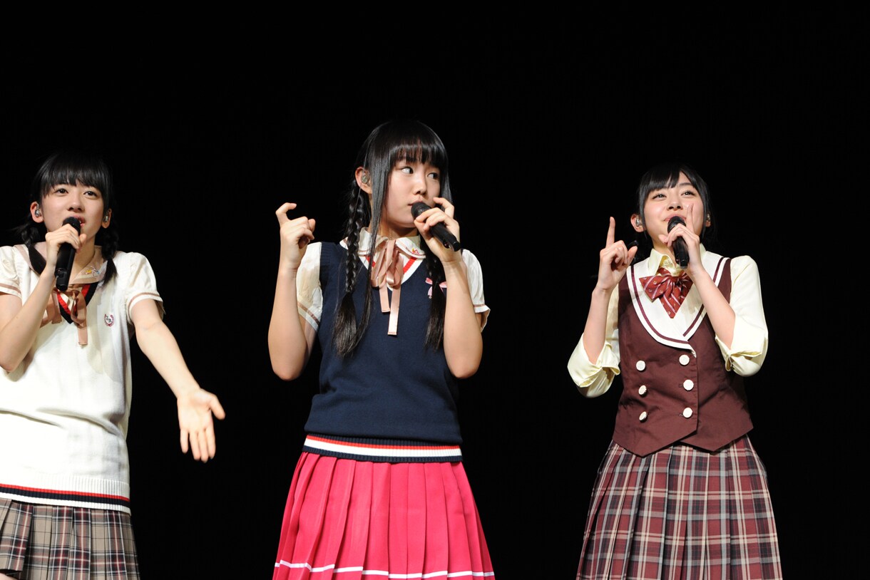 松野莉奈 パネル2枚セット 松野莉奈 - 五五七二三二〇はエビ中だった！雨の新宿で“初ライブ