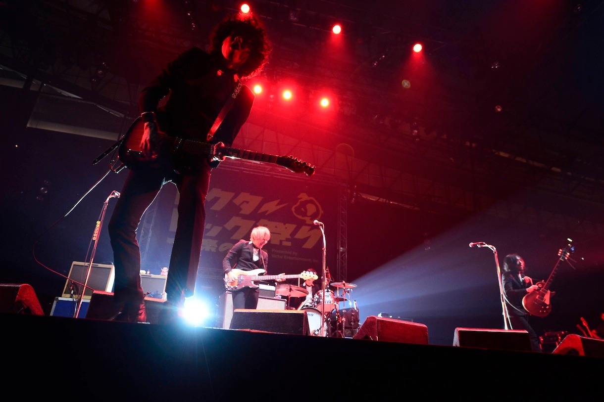 THE BAWDIES
