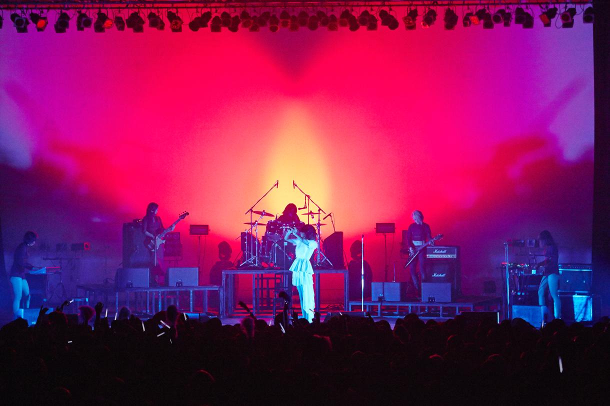 女王蜂「白熱戦」SHIBUYA-AX公演の様子。（撮影：中野修也）