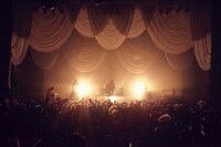 女王蜂「白熱戦」SHIBUYA-AX公演の様子。（撮影：中野修也）