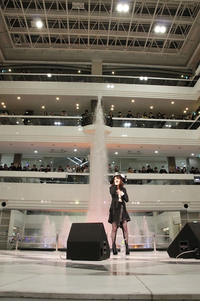 小松未可子「Sail away」リリース記念イベントの様子。