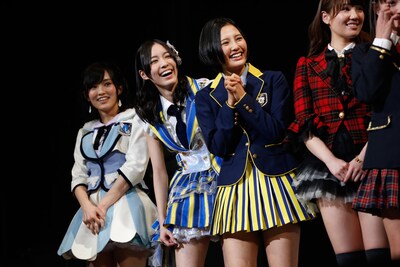 左から山本彩、松井珠理奈、兒玉遥、鈴木まりや。 (c)AKS