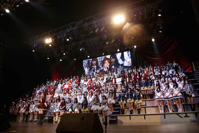 「AKB48グループ大組閣祭り～時代は変わる。だけど、僕らは前しか向かねえ！～」の様子。 (c)AKS