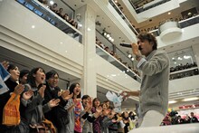 新里英之（Vo, G）