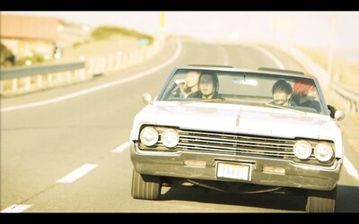 KNOCK OUT MONKEY「Sunrise」PVのワンシーン。