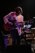 冨田恵⼀(Key, G) (Photo by kamiiisaka hajime)