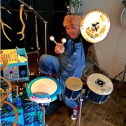 ライブでのASA-CHANG。