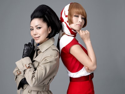 石川さゆり（左）と椎名林檎（右）。