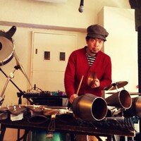 ライブでの小林武文。