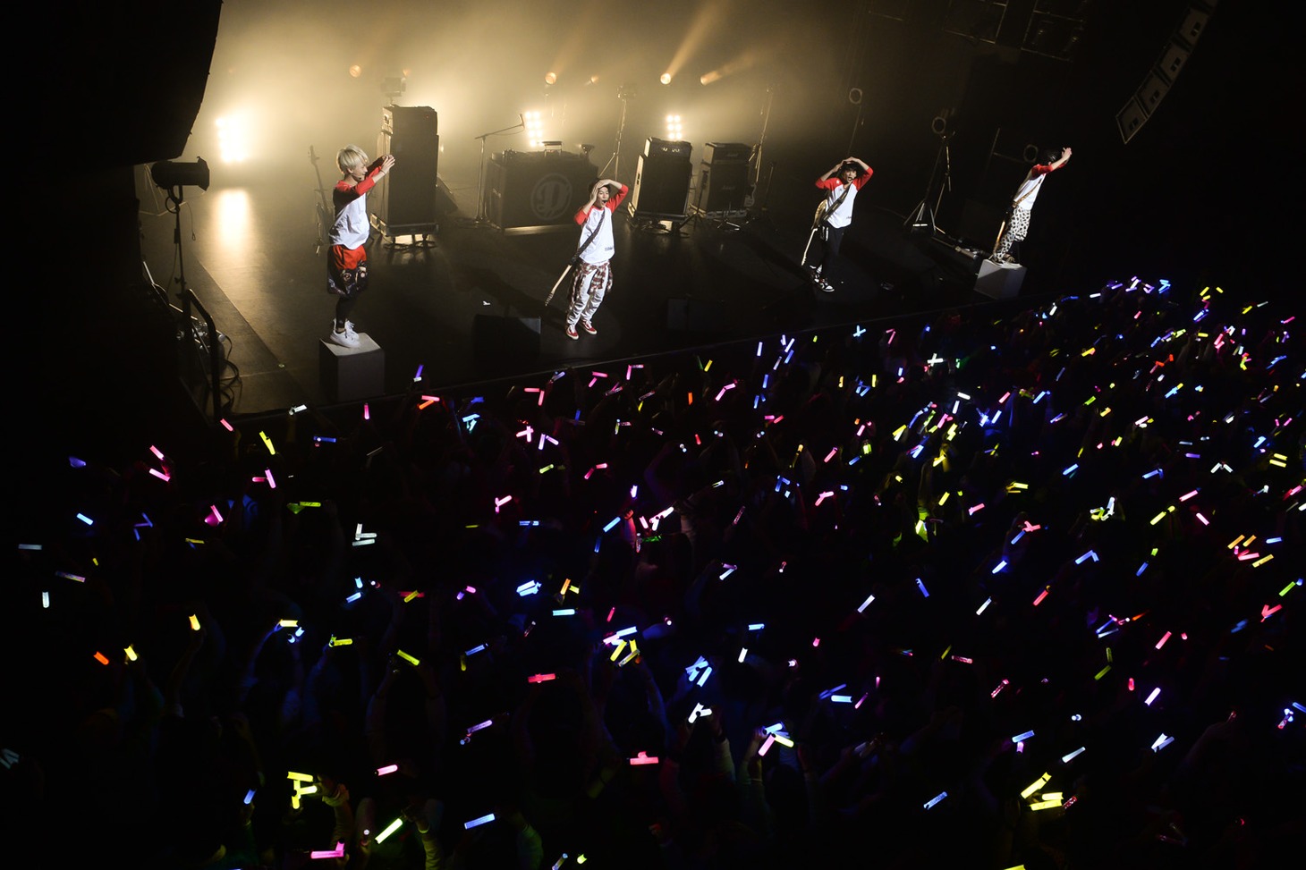 「DISH//3rdシングルリリース記念バンドルライブ　皿 vs スラ “世界サラー級タイトルマッチ”～2014 冬→春編～」東京公演の第1部の様子。