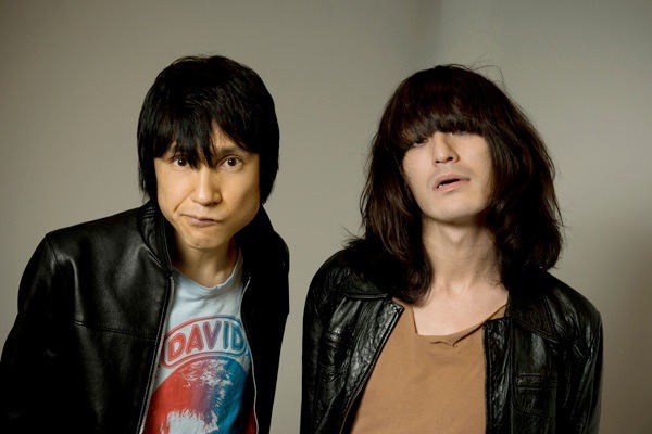 左から甲本ヒロト（ザ・クロマニヨンズ）、志磨遼平（ドレスコーズ）。