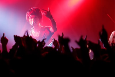 NICO Touches the Walls「カベ ニ ミミ DAY21『振替公演（門限 ハ マモラナイト）』」の様子。