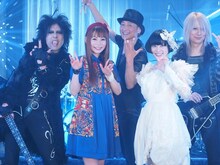 左から恩田快人、中川翔子、五十嵐公太、小南泰葉、藤本泰司。