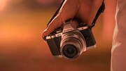 オリンパス「OM-D E-M10」のテレビCM“Hand in hand”編のワンシーン。