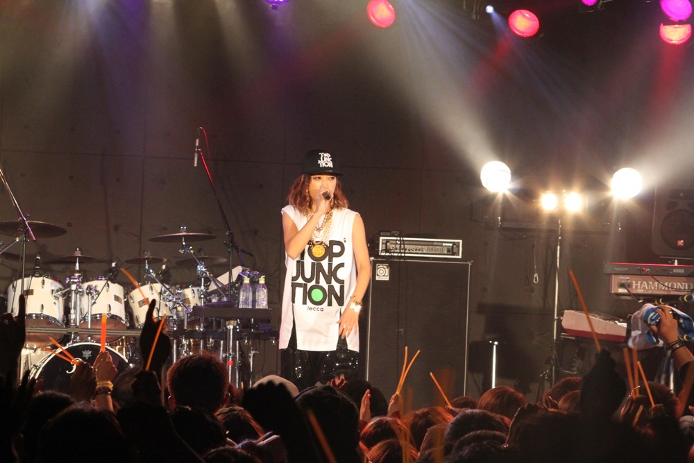 「lecca LIVE TOUR 2014 "TOP JUNCTION"」宮城・Rensa公演の様子。