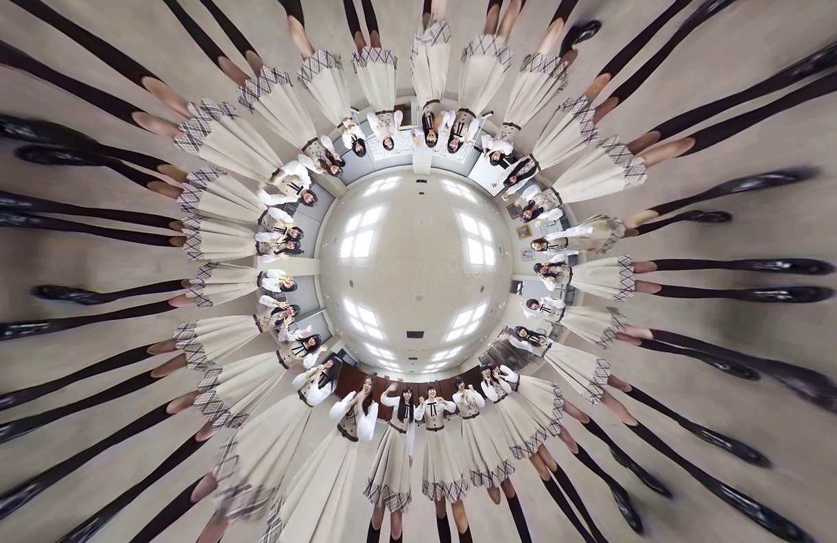 「ぐるっと乃木坂46 360度パノラマ動画」のワンシーン。