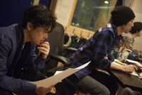 涼 the graduater「ドラゴン気取りのティーンネイジ・ブルース」のレコーディングの様子。