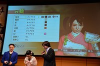 自身をイメージしたオリジナルキャラクターで「戦国無双4」をプレイする嗣永桃子。