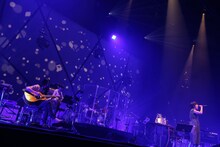 Salyu「Salyu 10th Anniversary Concert "ariga10"」の様子。 （Photo by Taku Fujii）