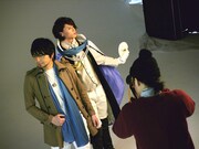 カエサル役の中村悠一(左)と北村諒(右)のツーショット。