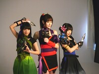 ハツ、チャチャ、ゴウの役をオーディションで射止めた梅村結衣、奈波果林、高橋紗妃（左から）。