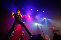 キュウソネコカミのライブの様子。