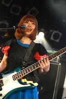 ねごと 藤咲佑（B, Cho）