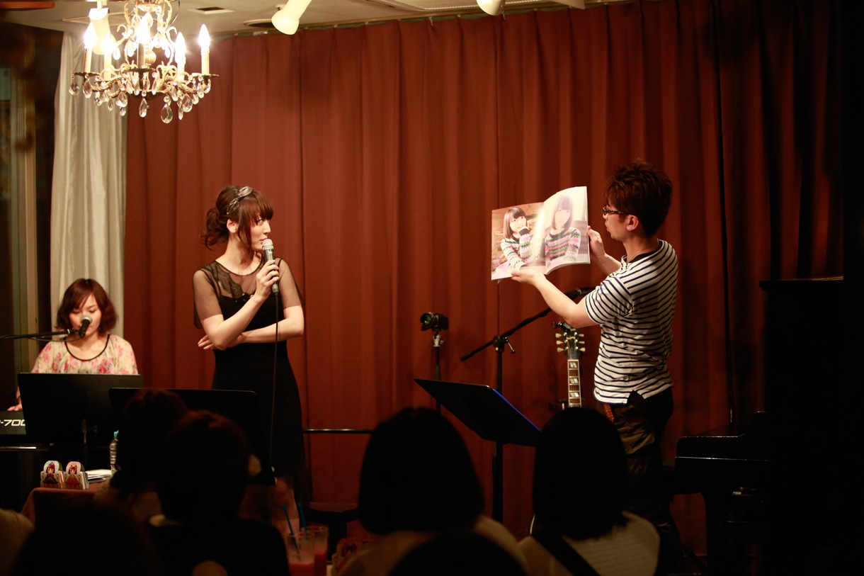 花澤香菜「かなまつり」夜公演の様子。