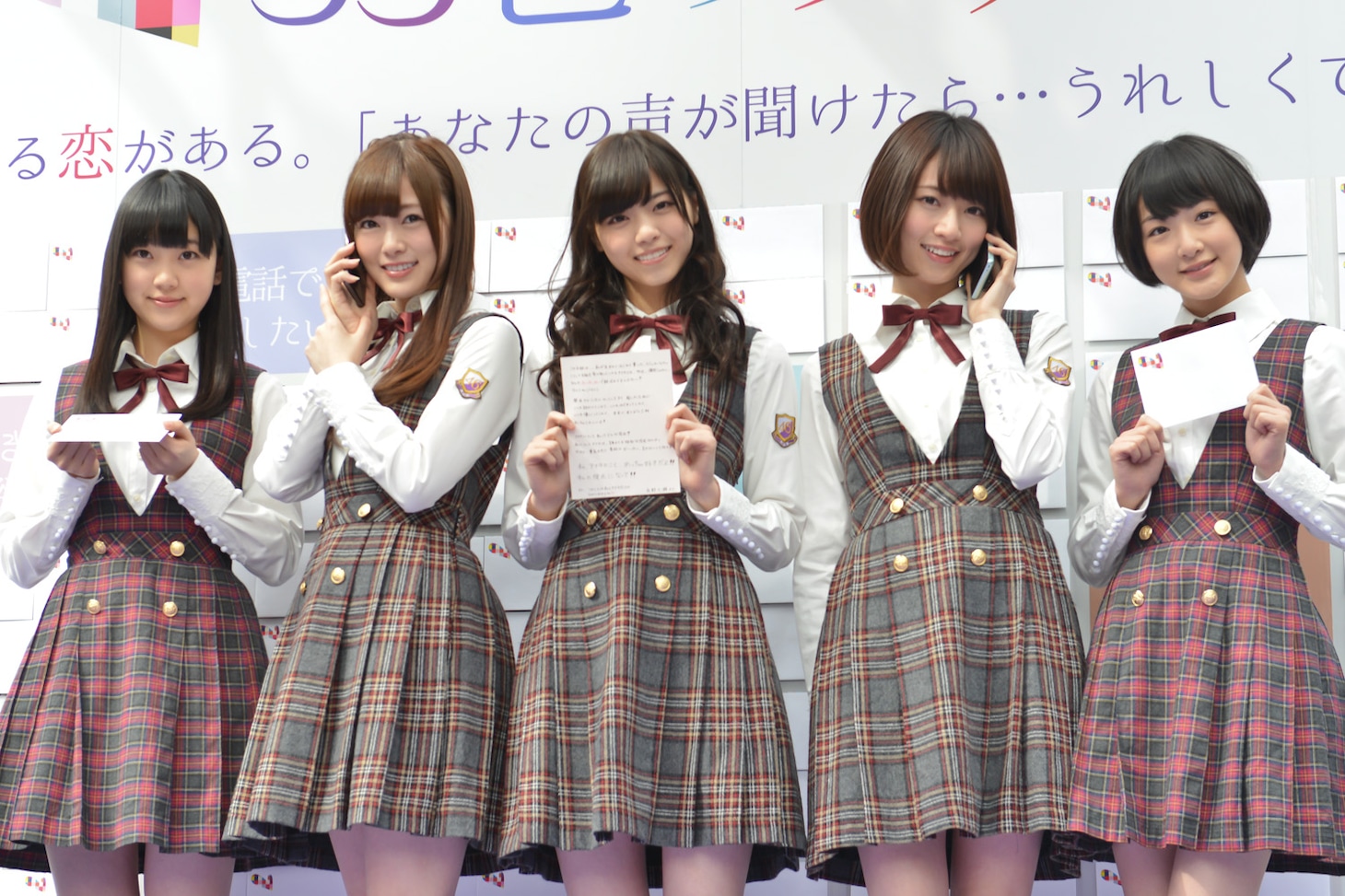 左から堀未央奈、白石麻衣、西野七瀬、橋本奈々未、生駒里奈。