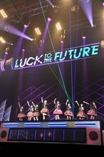 「私立恵比寿中学 Luck To The Future PART1」の様子。