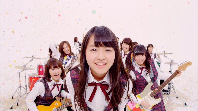 乃木坂46「生まれたままで」PVのワンシーン。