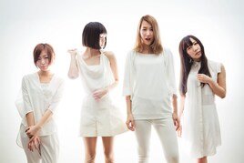 赤い公園・佐藤千明＆津野米咲が掲げる「2014年の課題」