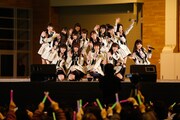 3月11日に岩手県宮古市で行われたAKB48グループのライブの様子。(c)AKS