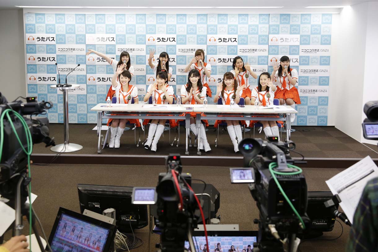 ニコニコ生放送「【モーニング娘。'14】がニコニコにやってきた 初の全員集合ニコ生特番 by 『うたパス』」の様子。