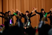 3月11日に宮城県石巻市で行われたAKB48グループのライブの様子。(c)AKS
