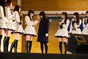 3月11日に岩手県宮古市で行われたAKB48グループのライブの様子。(c)AKS