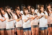 3月11日にNMB48劇場で行われた「東日本大震災復興支援特別公演～誰かのためにプロジェクト2014～」の様子。(c)AKS