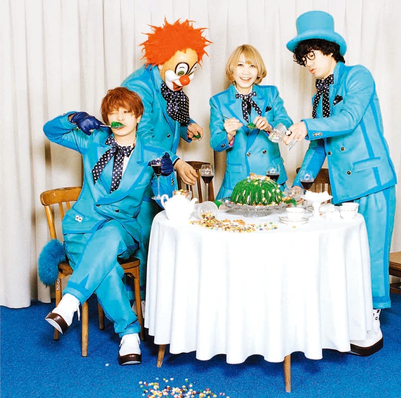 SEKAI NO OWARI「炎と森のカーニバル」初回限定盤Aジャケット