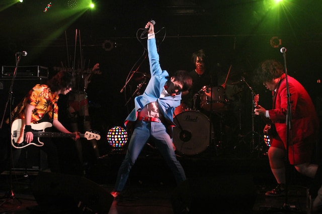 THE 抱きしめるズ