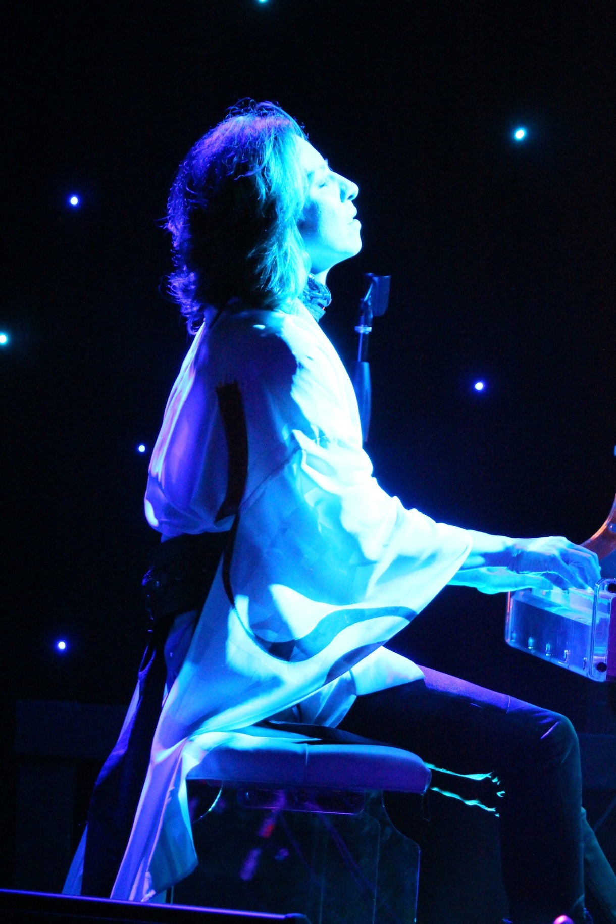 YOSHIKI