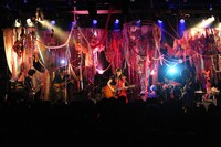 大森靖子「絶対少女が夢見るBBa'14ツアーファイナル『最終公演』」東京・LIQUIDROOM ebisu公演の様子。