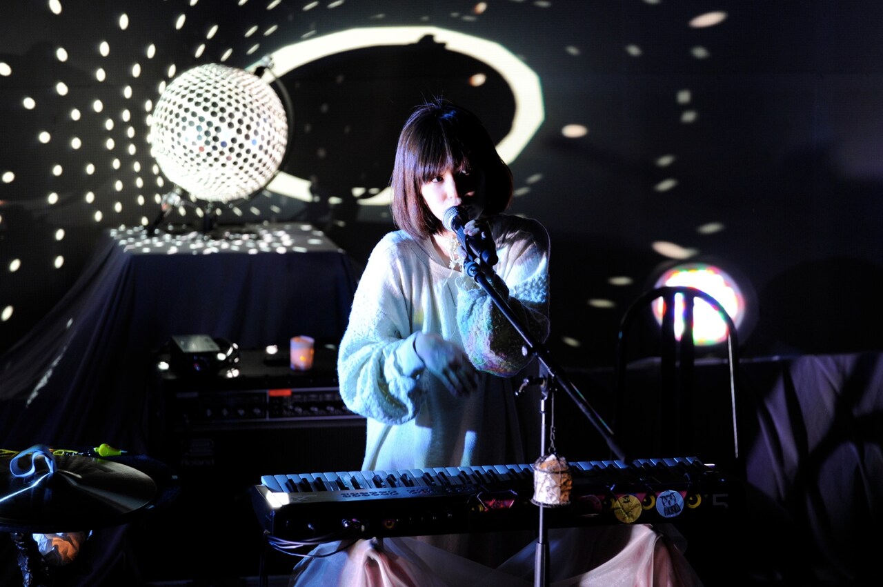 内田万里 CD+初回特典 uchidamari_20140314_02.jpg?