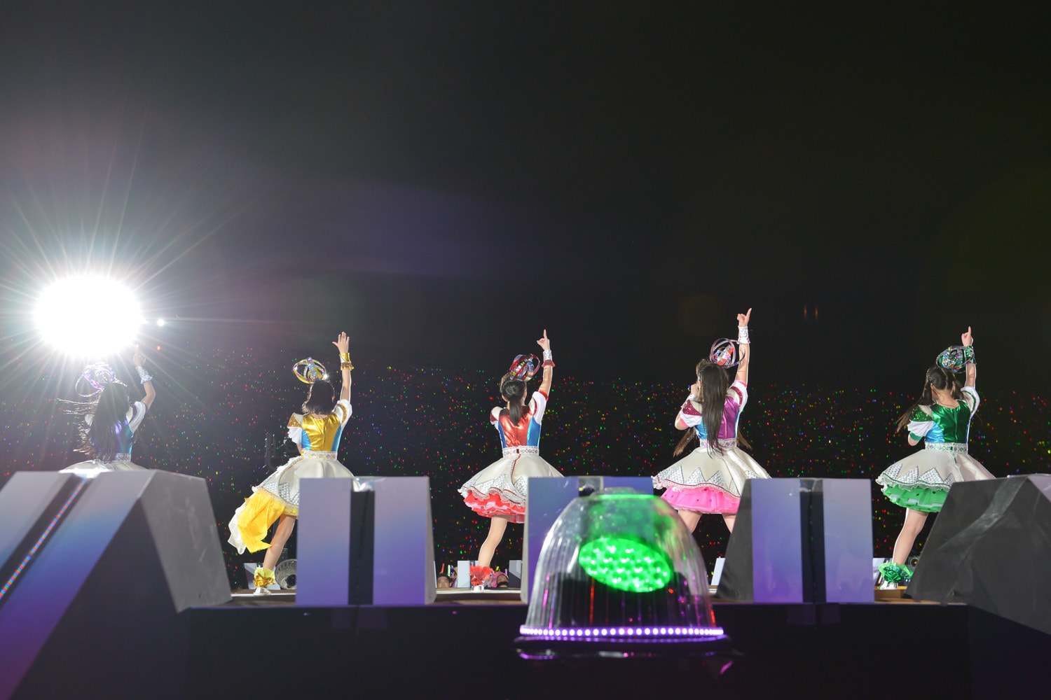 ももいろクローバーZ「ももクロ春の一大事2014 国立競技場大会～NEVER